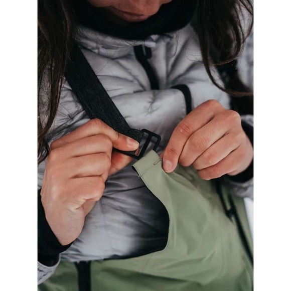 Burton [ak] GORE-TEX 2L Kimmy Bib Pant Hedge Green Ski Snowboard Women's Sz M - Picture 5 of 16